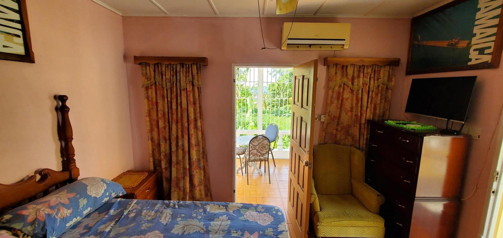 Little Shaw Park Guest House Ocho Ríos Exterior foto