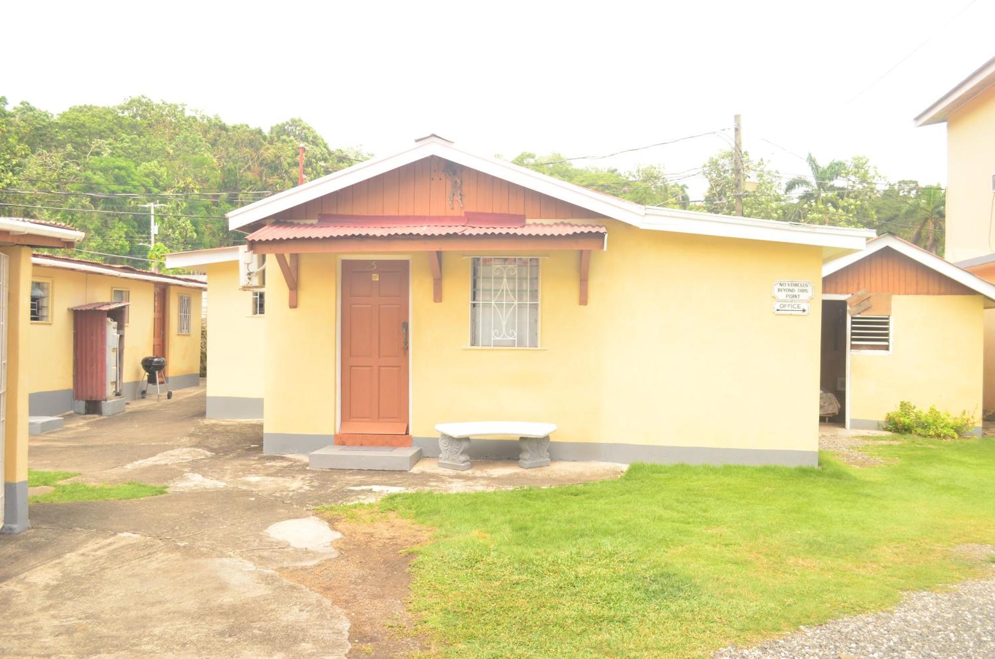 Little Shaw Park Guest House Ocho Ríos Exterior foto