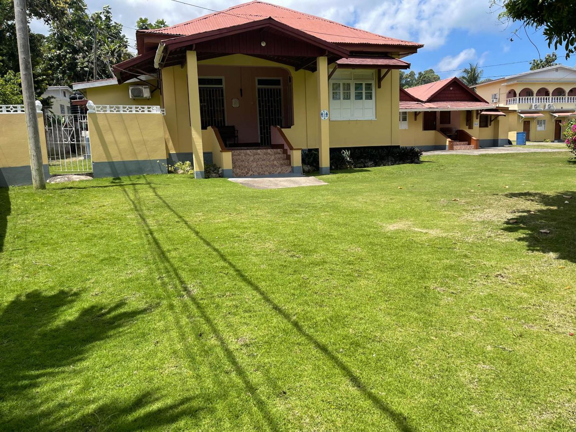 Little Shaw Park Guest House Ocho Ríos Exterior foto