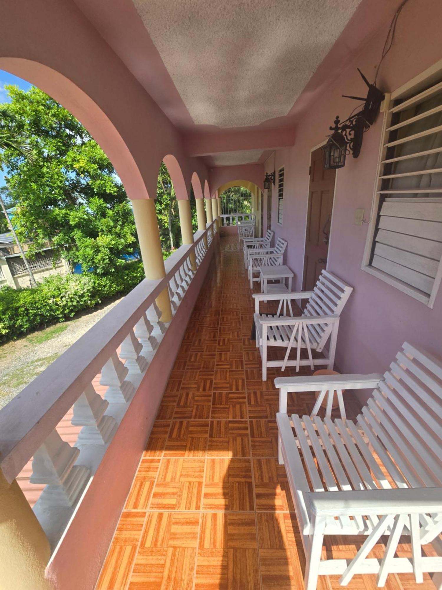 Little Shaw Park Guest House Ocho Ríos Exterior foto